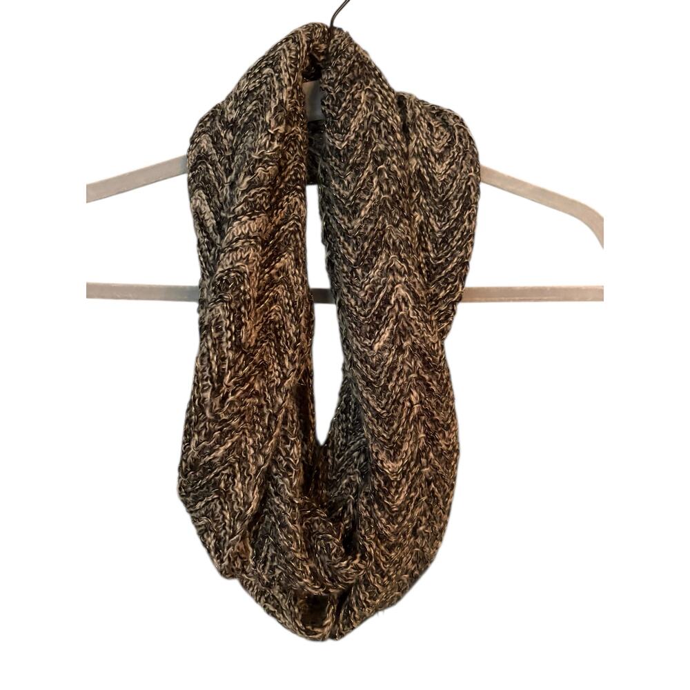 Women’s Knit Infinity Scarf Warm Cozy Fashionable No Tags